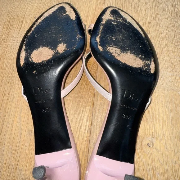 Dior Women's Blush Pink Bow Heels - Picture 6 of 6